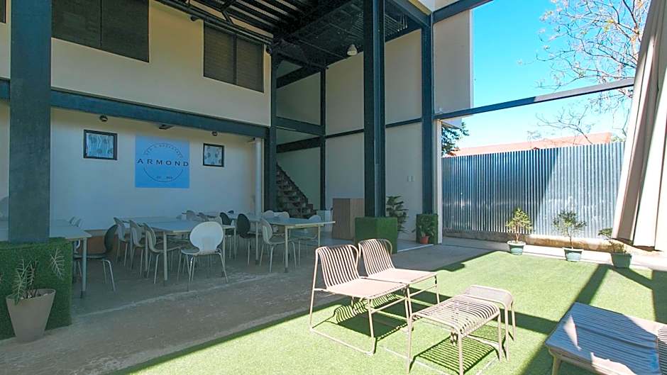 Mahayahay Lodge and Restaurant