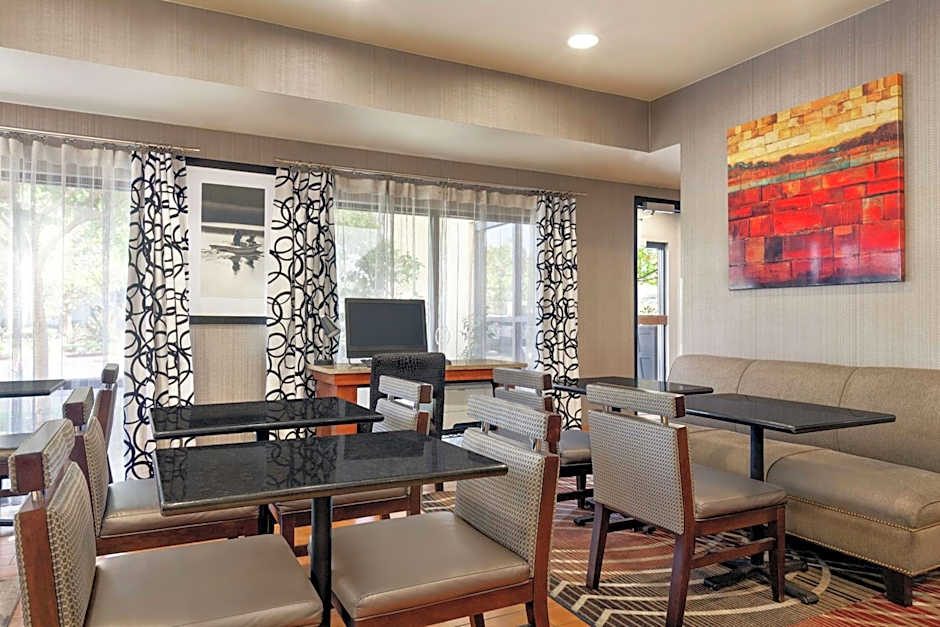 Hampton Inn By Hilton Tracy CA