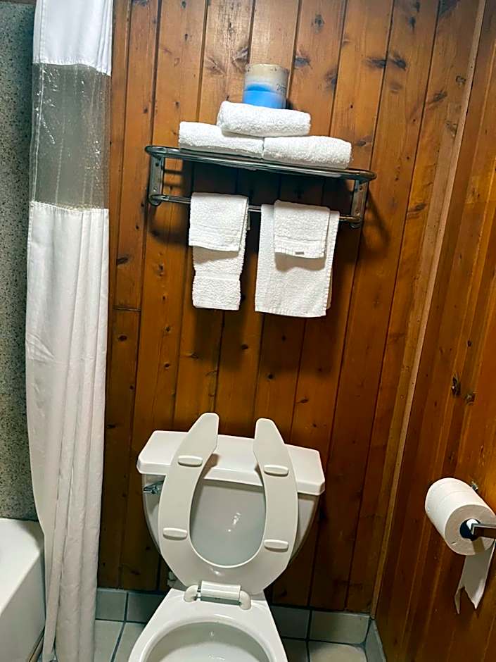 Atlantic Shores Inn and Suites