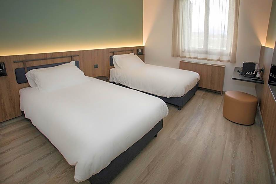 Moody smart & comfy Hotel