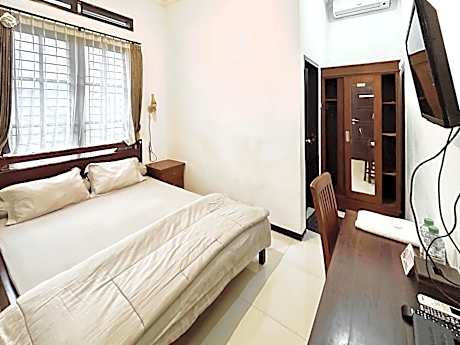 D Maktab Syariah Mitra RedDoorz Malang