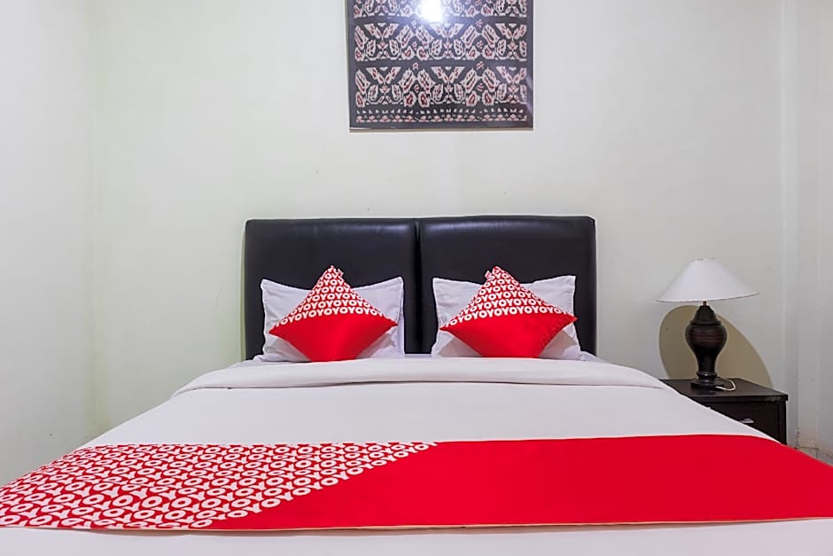 Super OYO 1682 Greenia Hotel