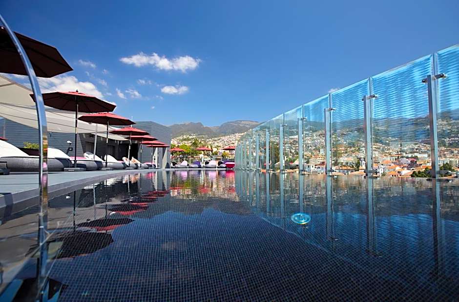 Photo 1 of 37 of The Vine Hotel