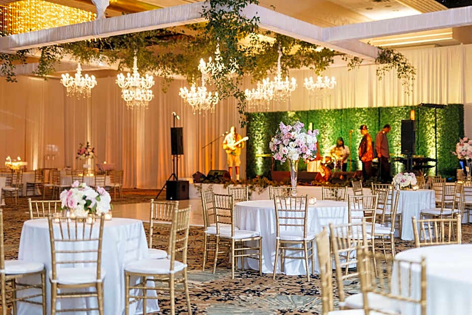 Crowne Plaza Executive Center Baton Rouge By IHG