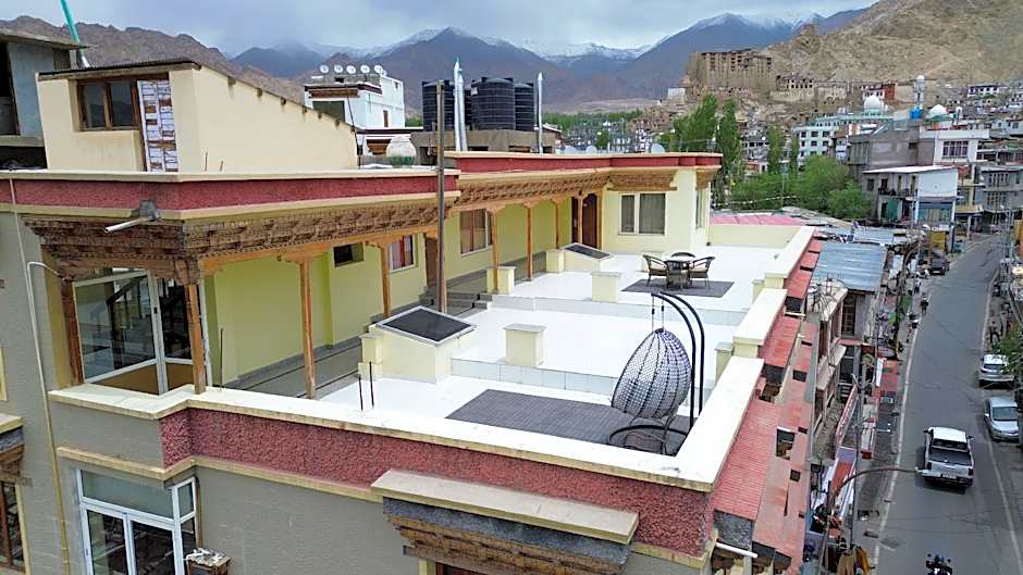 Hotel Spic N Span