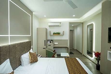 Deluxe Double or Twin Room