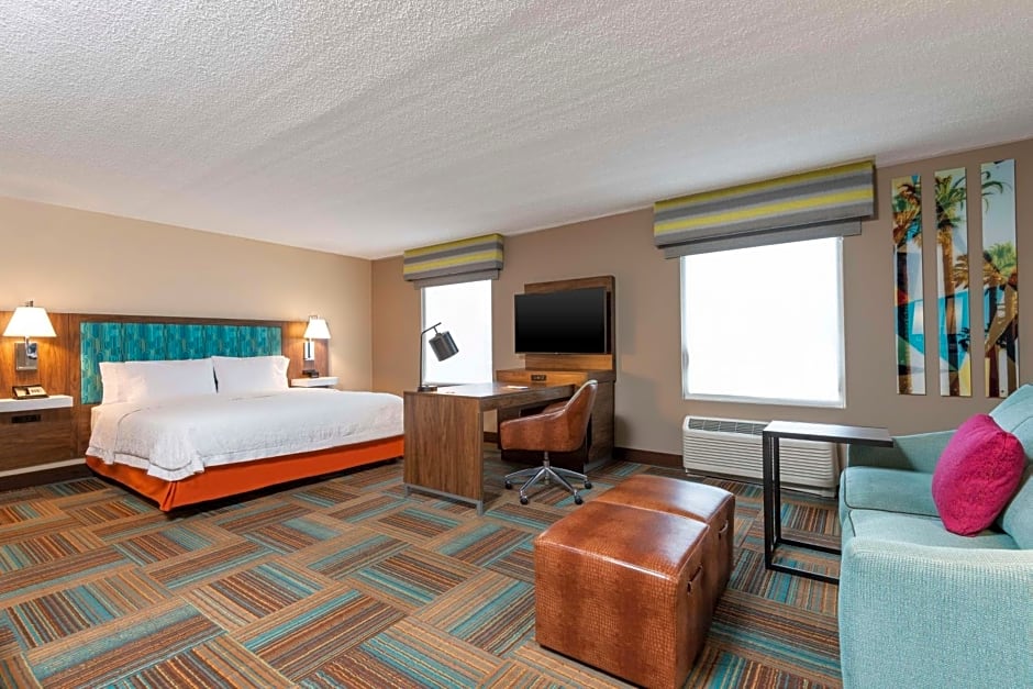 Hampton Inn By Hilton & Suites Fort Myers