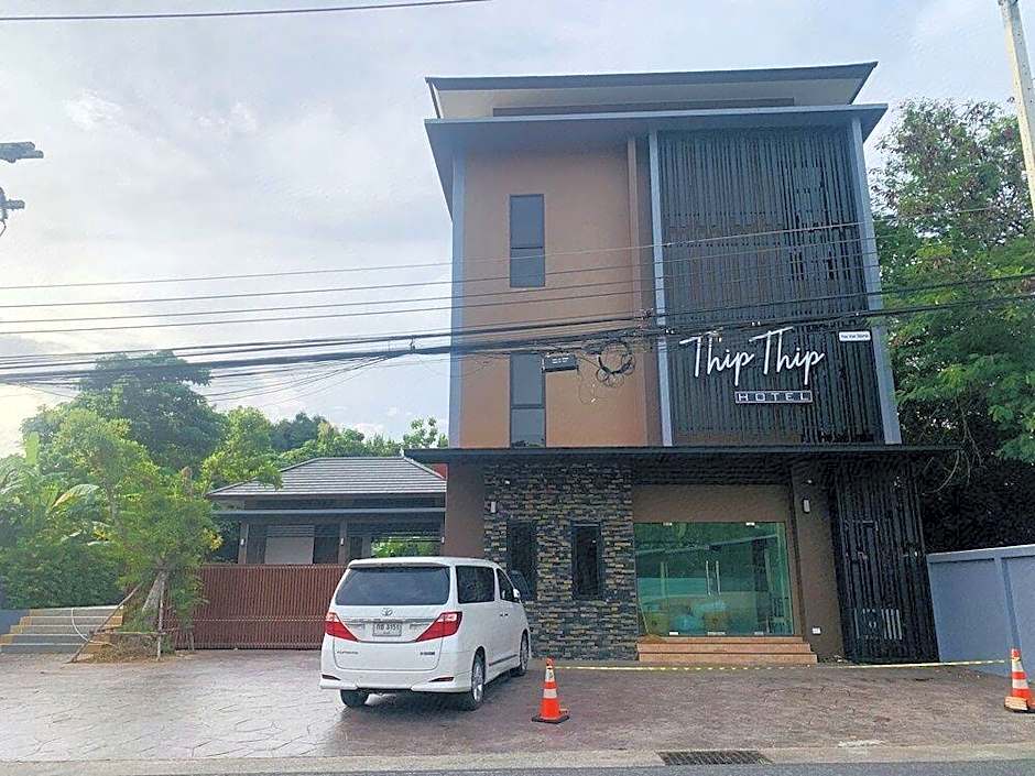 Thip Thip Hotel