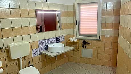 Triple Room with Private Bathroom