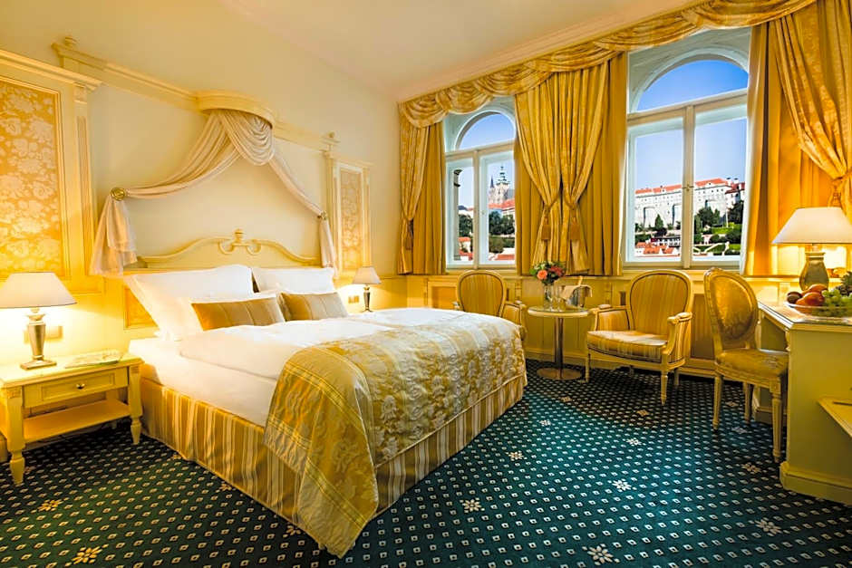 Luxury Family Hotel Royal Palace