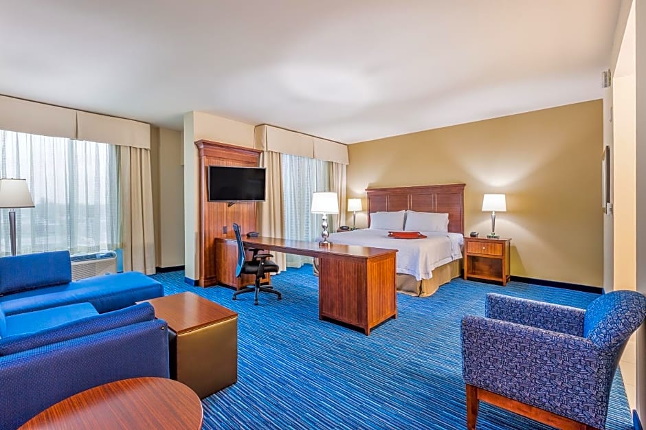 Hampton Inn & Suites Owensboro Downtown Waterfront