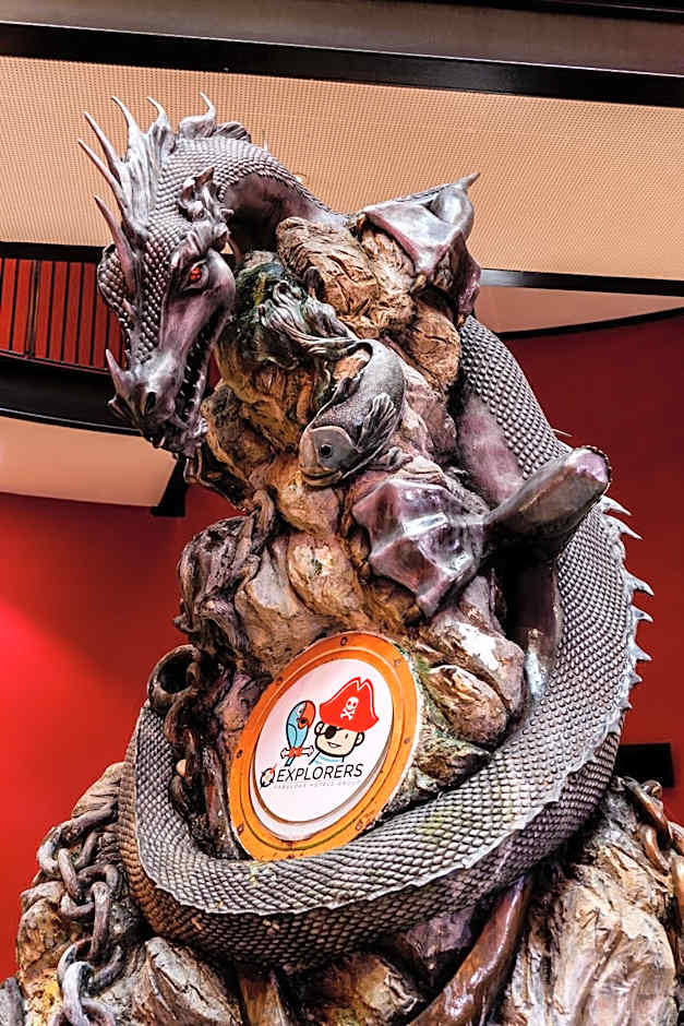 Explorers Hotel At Disneyland Paris