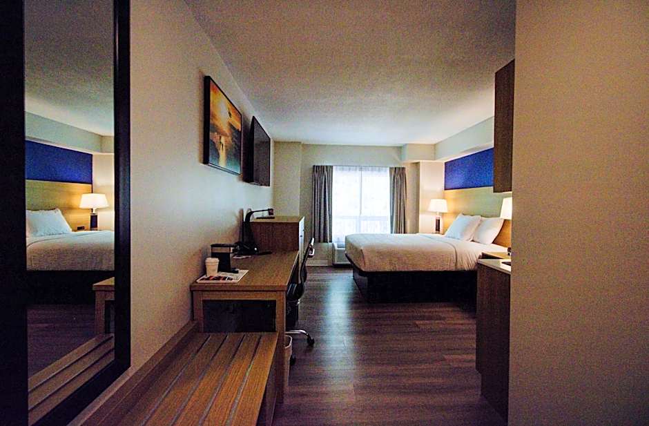 Baymont by Wyndham Gold River