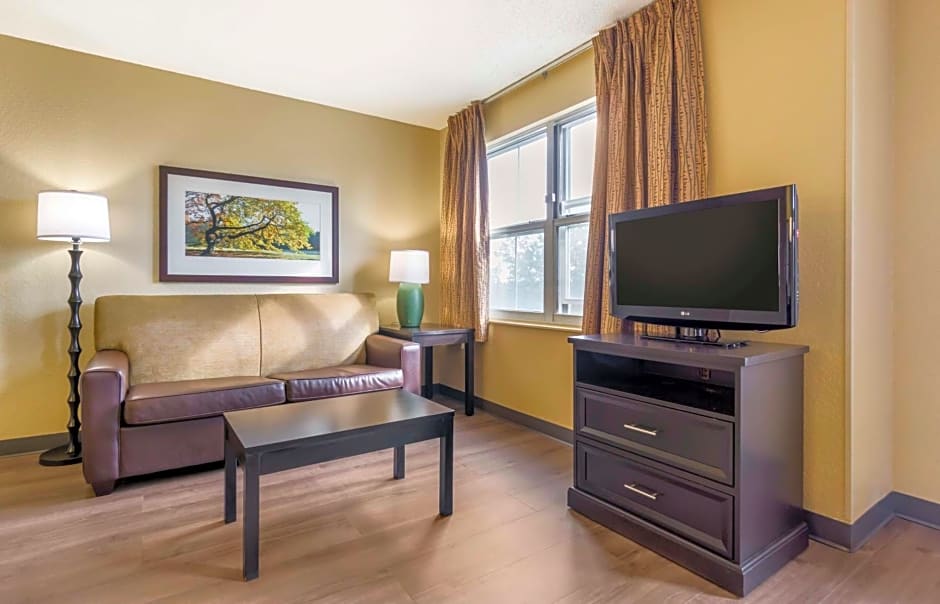 Extended Stay America Suites - Seattle - Everett - Silverlake