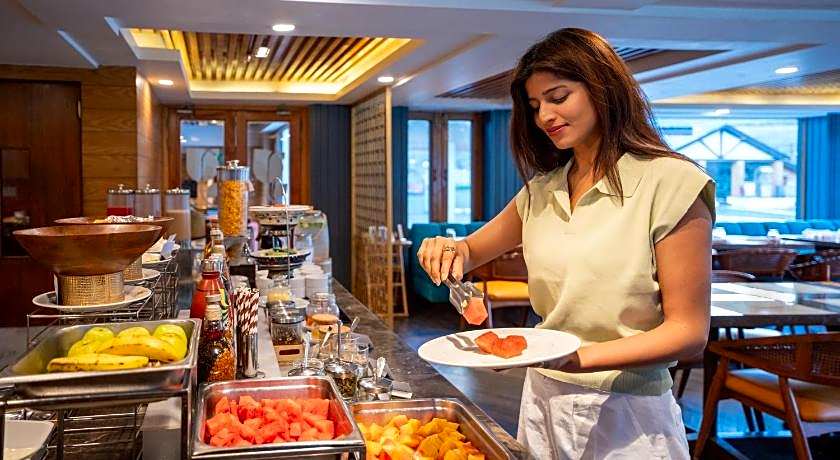 Country Inn & Suites by Radisson, Sonamarg