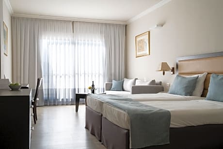 Kfar Maccabiah Hotel & Suites                                                                   