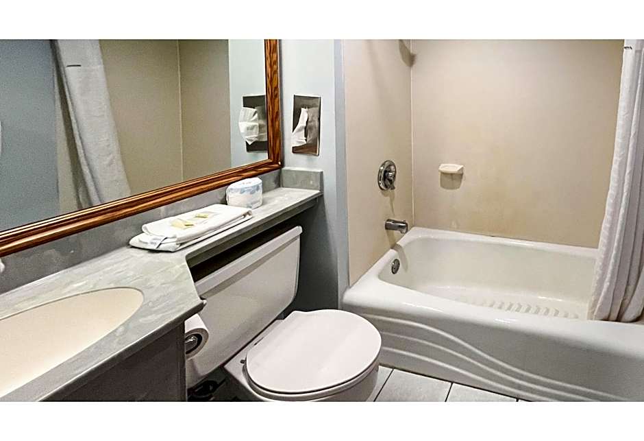 Motel 6 - Tiffin, OH