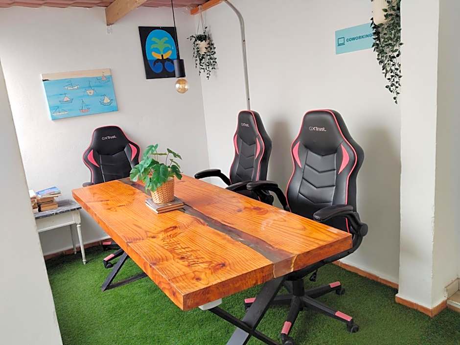 Puerto Nest Hostel