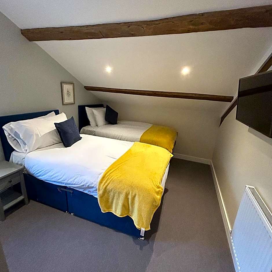 Grapes Hotel, Bar & Restaurant Snowdonia Nr Zip World