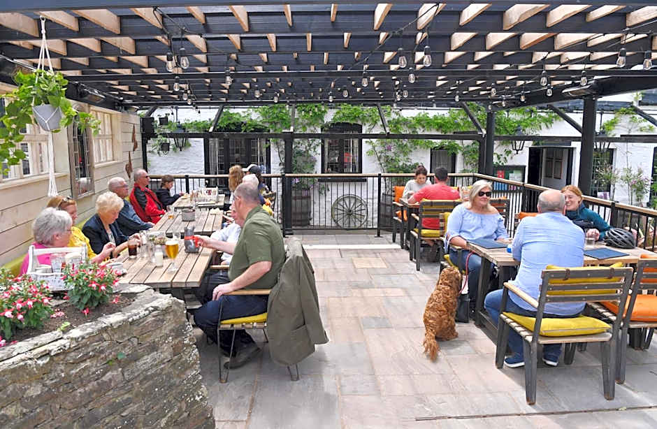 The Greyhound Inn and Hotel