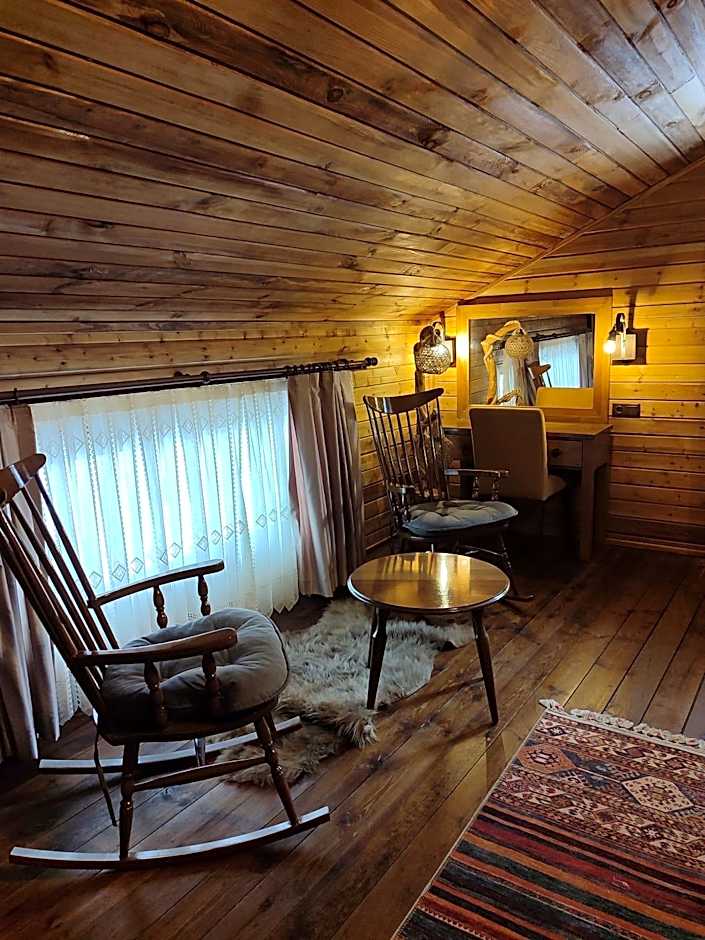 Karinna Orman Evleri