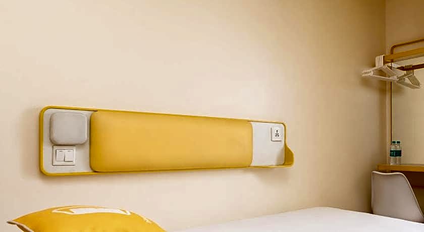 bloomrooms @ New Delhi Railway Station