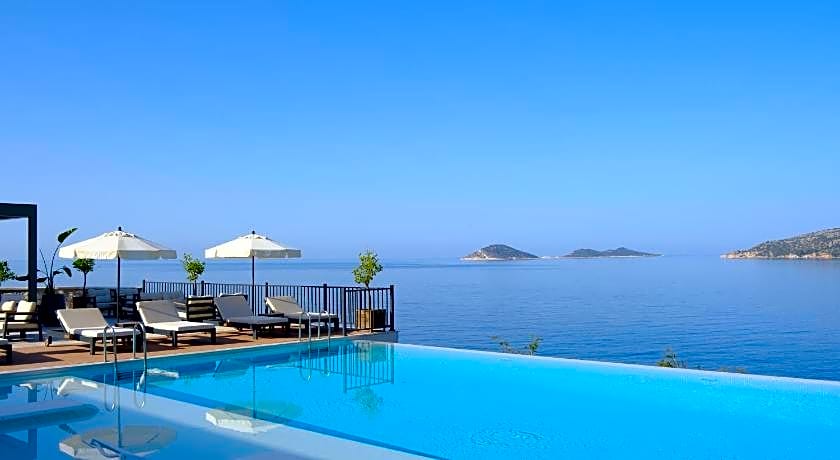 Lures Hotel