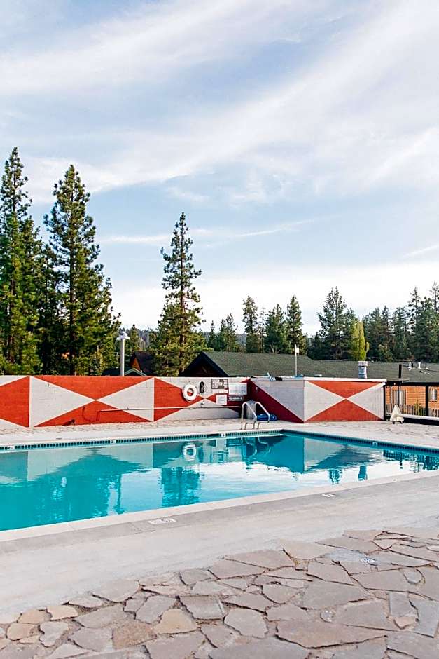 Noon Lodge