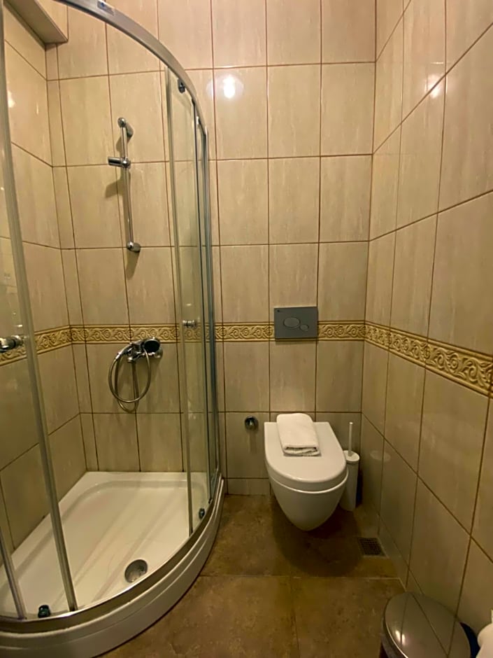 Çakir Bey Hotel
