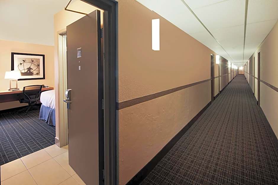 Canadas Best Value Inn - Toronto