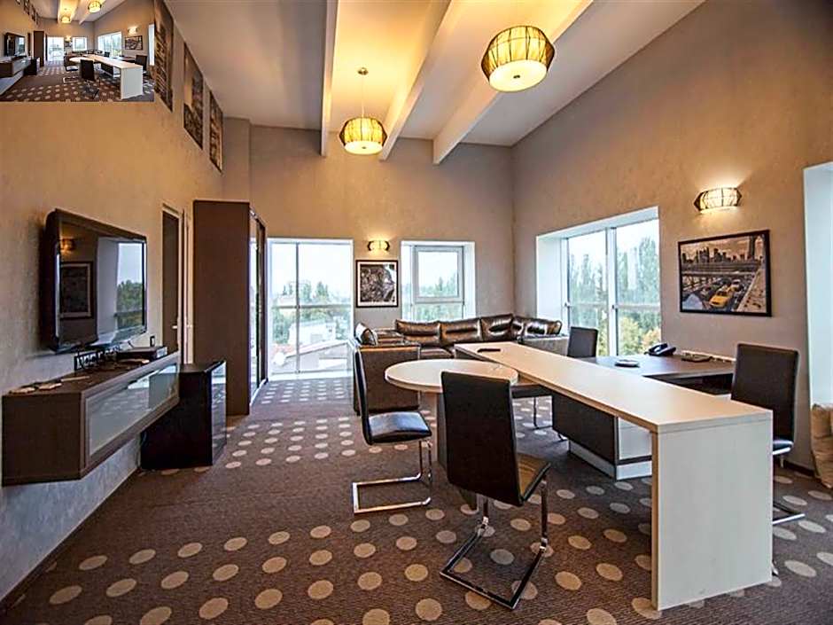 Photo 1 of 4 of Penthouse