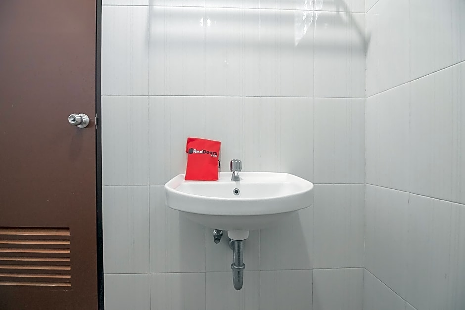 RedDoorz Syariah @ Sarongge Cianjur