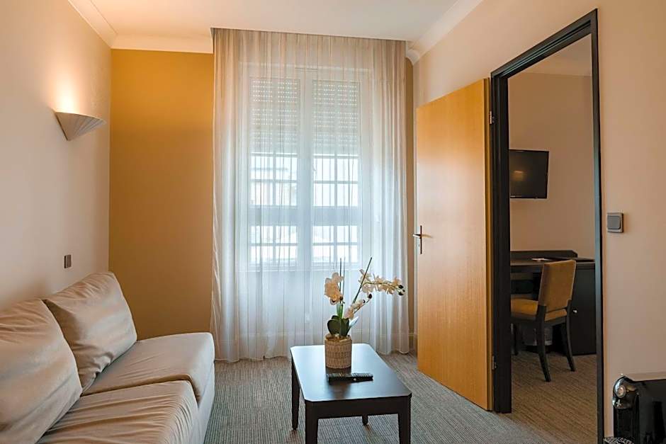 Best Western Poitiers Centre Le Grand Hotel