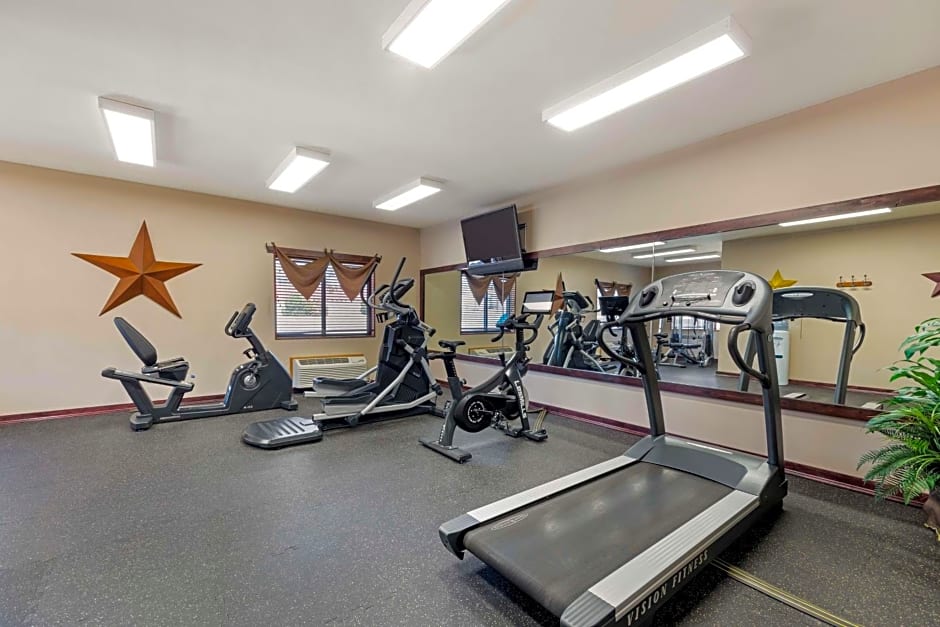 Best Western Plus Country Inn & Suites