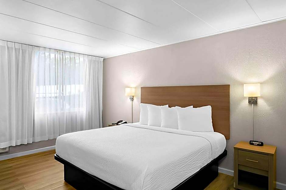 Travelodge by Wyndham Aberdeen