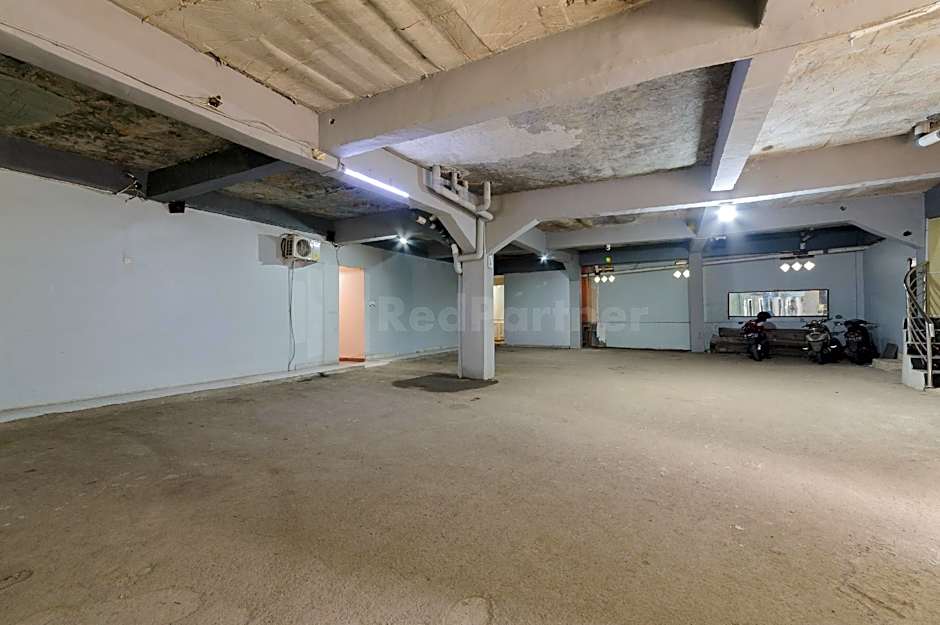 My home2 Mall Ciputra Cibubur RedPartner