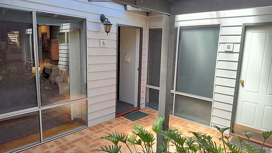 Adamsons Riverside Accommodation