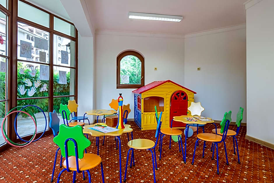 Helena Park - Ultra All Inclusive