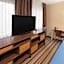 Super 8 by Wyndham Longmont/Twin Peaks