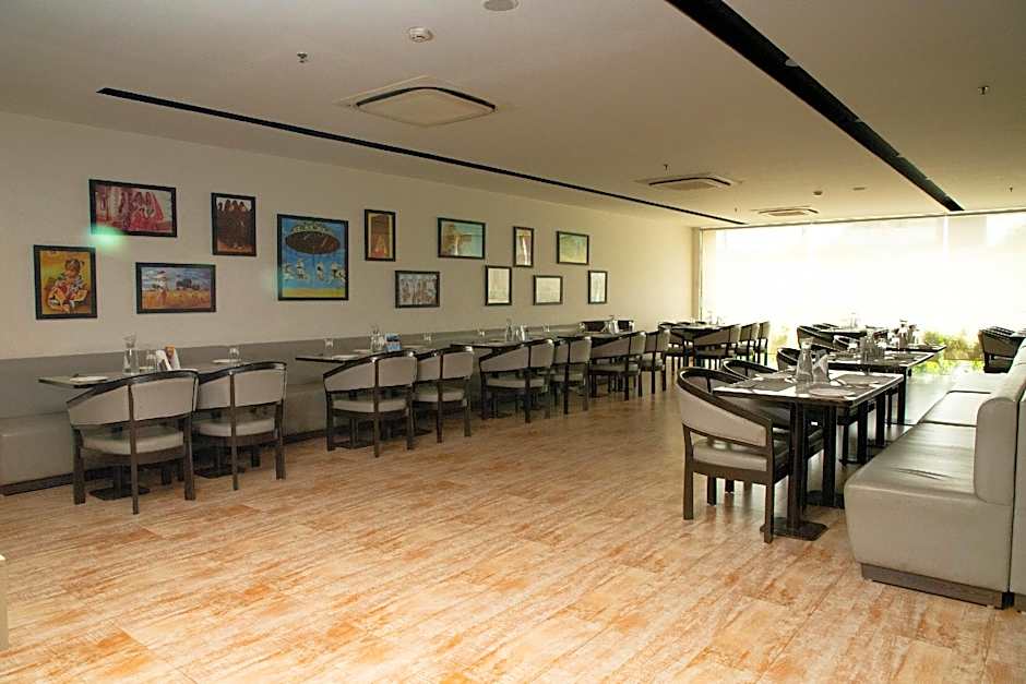 Ambar Sarovar Portico Hotel - Gandhidham