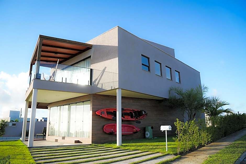 Casa em Milagres/AL | 3 suítes, vista-mar, piscina