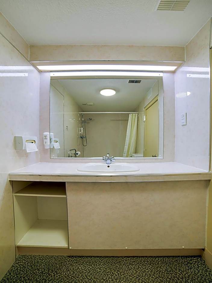 OYO Flagship Brentwood