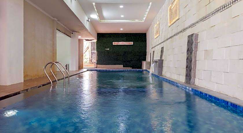 Urbanview Hotel Kampung Istal Megamendung Puncak by RedDoorz