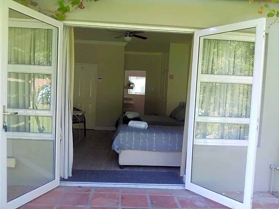 Dennecres4GuestRooms