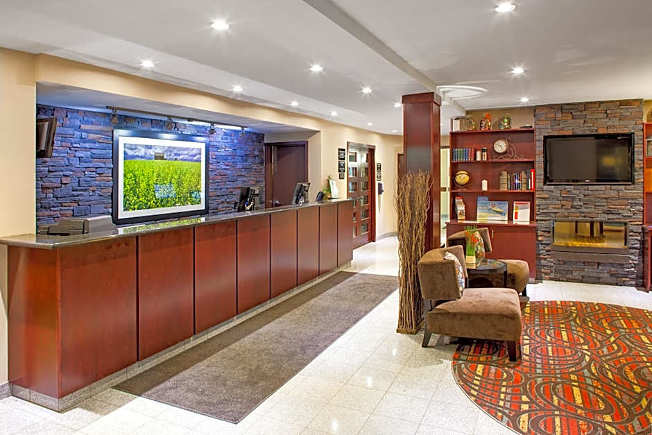 Super 8 by Wyndham Brandon MB