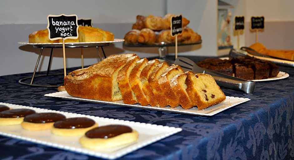 Hotel Susy - Bakery & Gluten Free Home Made - direttamente su viale Dante a due passi dal mare