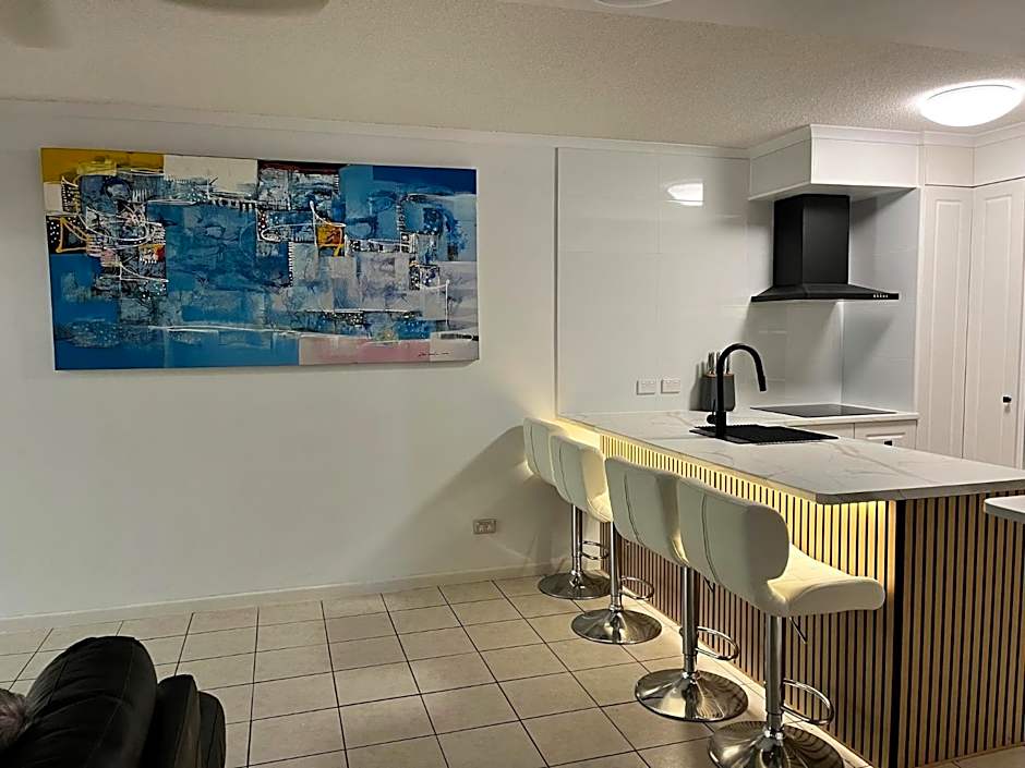 The Burlington Holiday Apartments