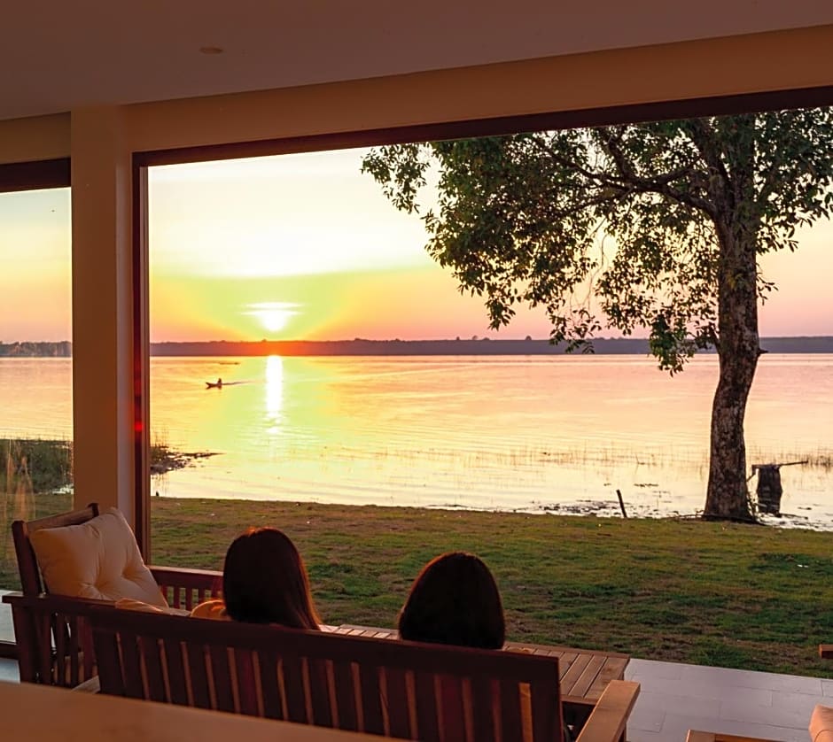 LAKE HOUSE Naka Cave