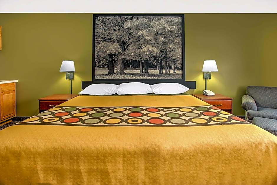 Photo 1 of 1 of Efficiency 1 King Bed