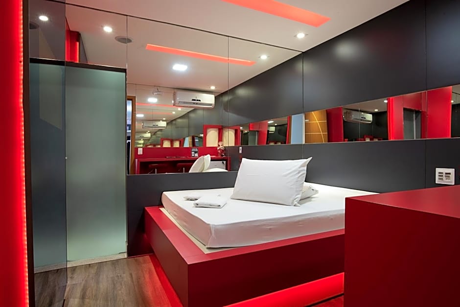 Motel fantasy 4 (adult Only)